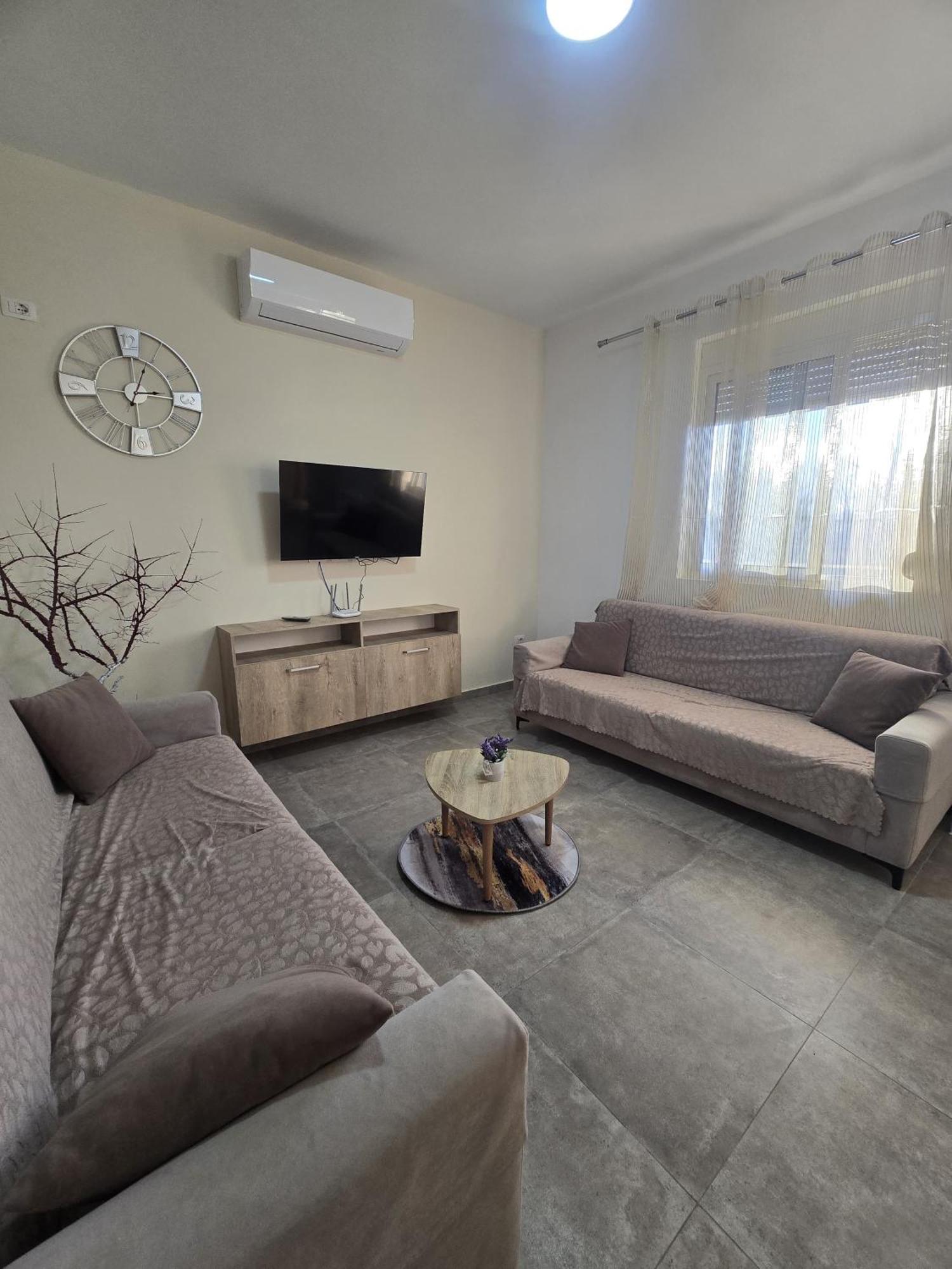 Villa Rei Baks-Rrjoll Exteriér fotografie